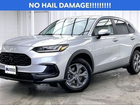 Certified 2026 Honda HR-V LX image 2