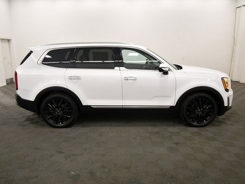 Certified 2022 Kia Telluride SX w/ SX Prestige Package image 9