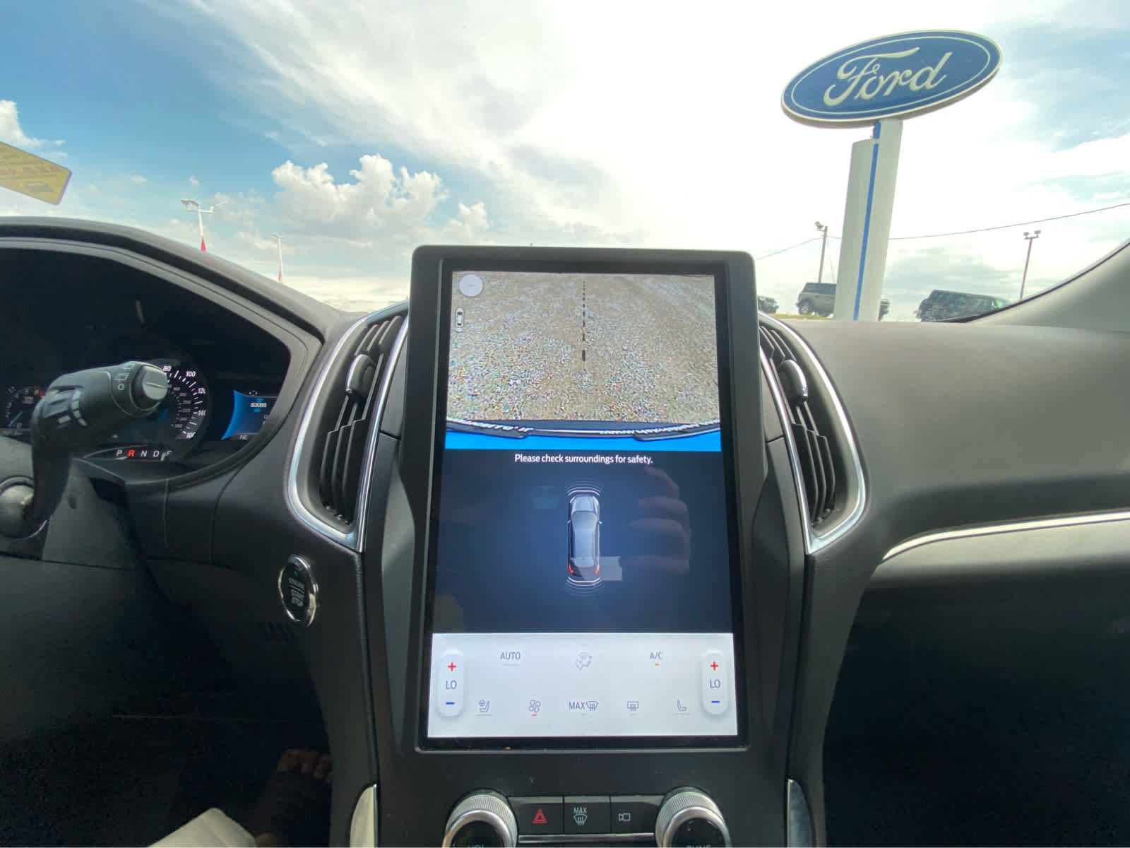 Used 2024 Ford Edge Titanium w/ Equipment Group 301A AWD/4WD image 30