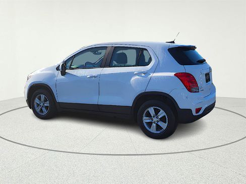Used 2020 Chevrolet Trax LS image 4
