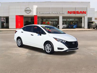 Used 2025 Nissan Versa S w/ Trunk Package