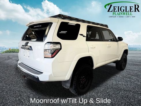 Used 2020 Toyota 4Runner TRD Off-Road Premium w/ Moonroof Package AWD/4WD image 6