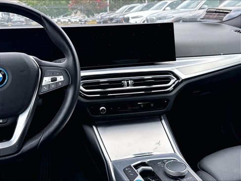 Used 2024 BMW i4 eDrive35 w/ Premium Package RWD image 12