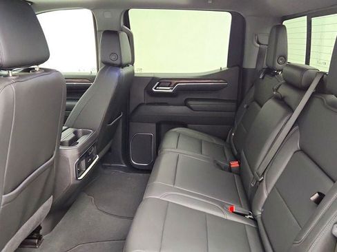 Used 2024 GMC Sierra 1500 SLT w/ SLT Premium Plus Package AWD/4WD image 21