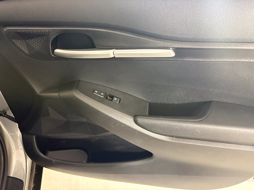 New 2026 Kia Seltos LX FWD image 12