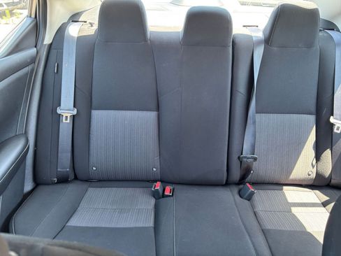 Used 2025 Nissan Sentra SV FWD image 36