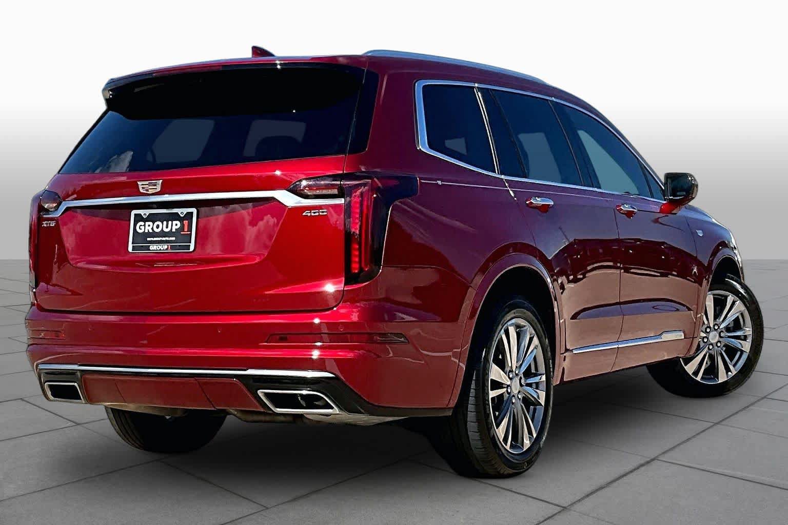 Used 2023 Cadillac XT6 Premium Luxury w/ Technology Package FWD image 13