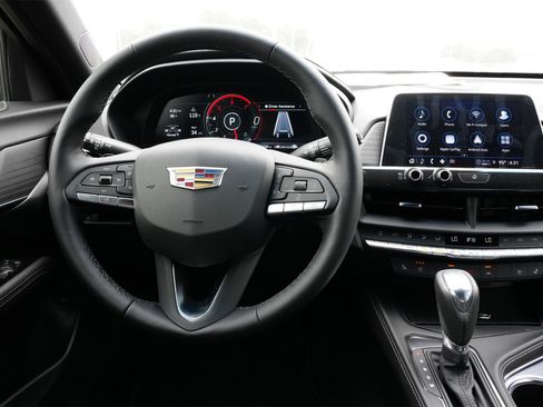 New 2025 Cadillac CT4 Premium Luxury image 9