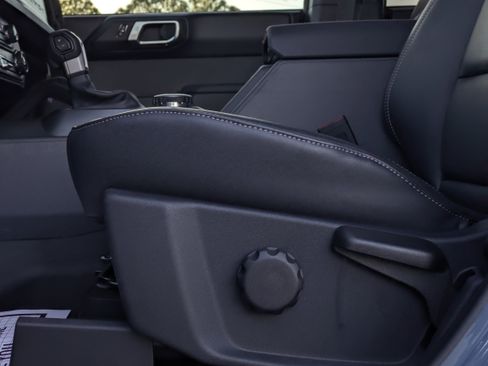 New 2025 Ford Bronco Badlands image 45