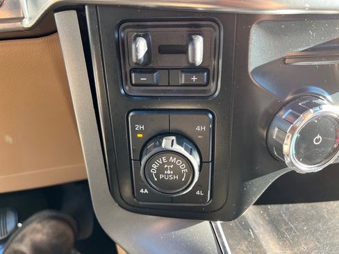 Used 2022 Ford F150 Lariat w/ Equipment Group 502A High image 22