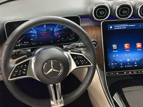 Used 2026 Mercedes-Benz GLC 300 4MATIC image 26
