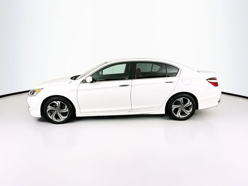 Used 2017 Honda Accord Sport image 4