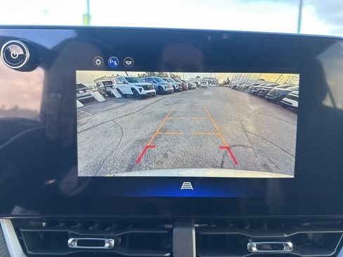 New 2026 Chevrolet Equinox LT image 24