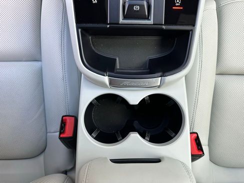 Used 2022 Porsche Macan image 28