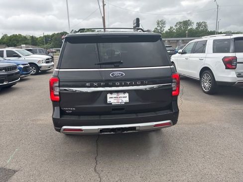 Used 2024 Ford Expedition Limited AWD/4WD image 4