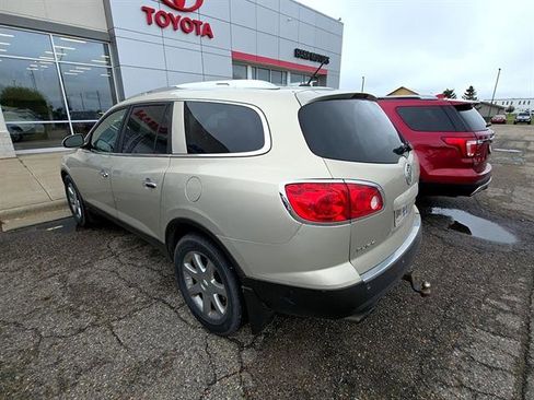 Used 2009 Buick Enclave CXL w/ Entertainment Package #4 image 2