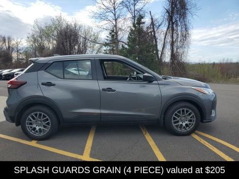 Used 2021 Nissan Kicks S FWD image 7