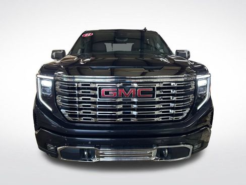 Used 2025 GMC Sierra 1500 Denali w/ Denali Reserve Package AWD/4WD image 9
