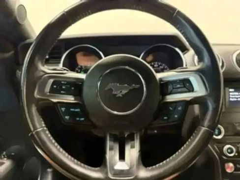 Used 2022 Ford Mustang EcoBoost image 14