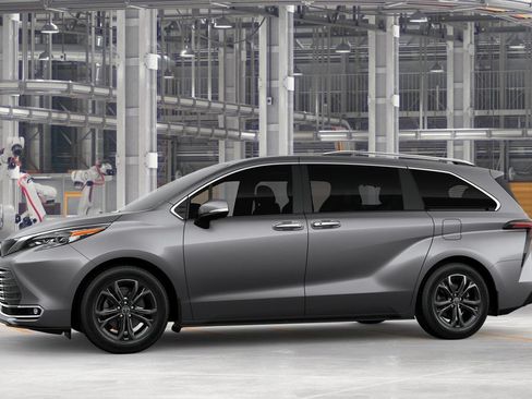 New 2026 Toyota Sienna Platinum AWD/4WD image 3