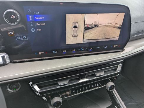 New 2026 Chevrolet Traverse LT w/ Midnight/Sport Edition image 29