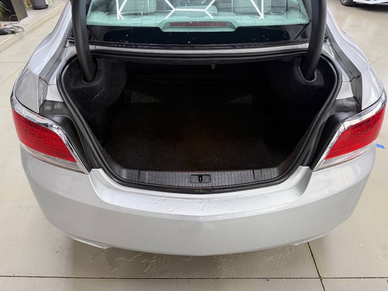 Used 2013 Buick LaCrosse FWD image 9