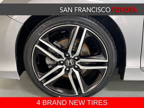 Used 2017 Honda Accord Sport image 9