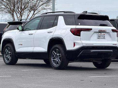 Used 2026 GMC Terrain AT4 w/ Technology Package II image 7