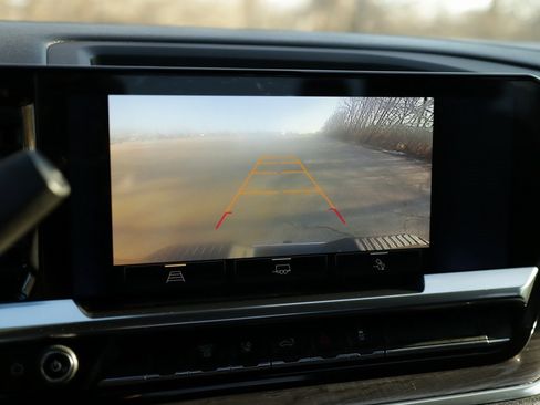 Used 2024 Chevrolet Silverado 2500 LTZ image 16