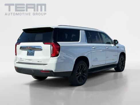 Used 2023 GMC Yukon XL SLT image 7