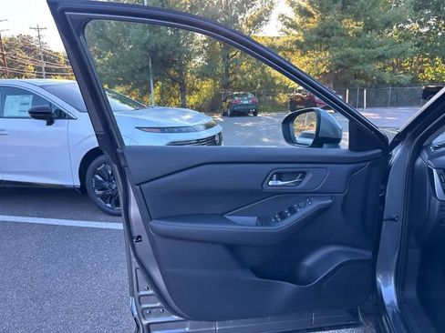 New 2026 Nissan Rogue SV image 9