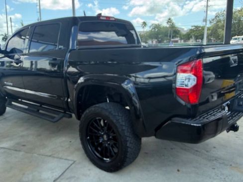 Used 2021 Toyota Tundra SR5 w/ SR5 Leather Package RWD image 7