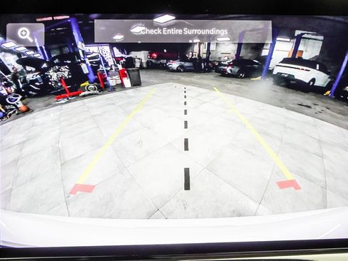 Used 2024 Jeep Compass Limited image 30