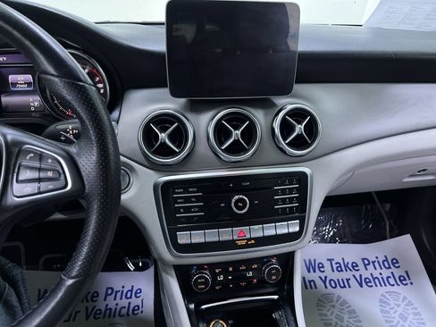 Used 2019 Mercedes-Benz GLA 250 4MATIC image 20