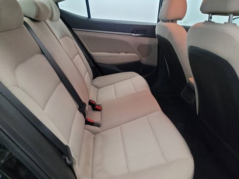 Used 2018 Hyundai Elantra SEL FWD image 19