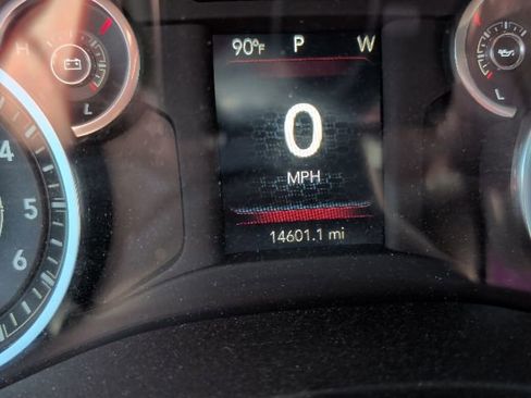 Used 2024 RAM 2500 Tradesman w/ Chrome Appearance Group AWD/4WD image 14