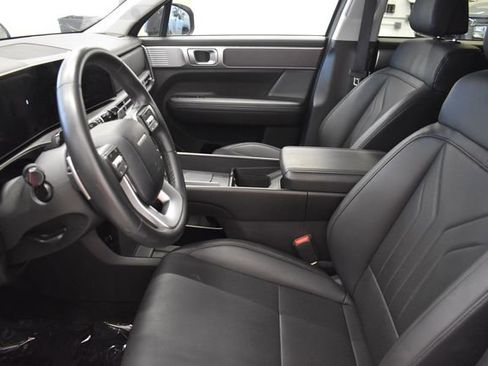 Used 2025 Hyundai Santa Fe SEL AWD/4WD image 22
