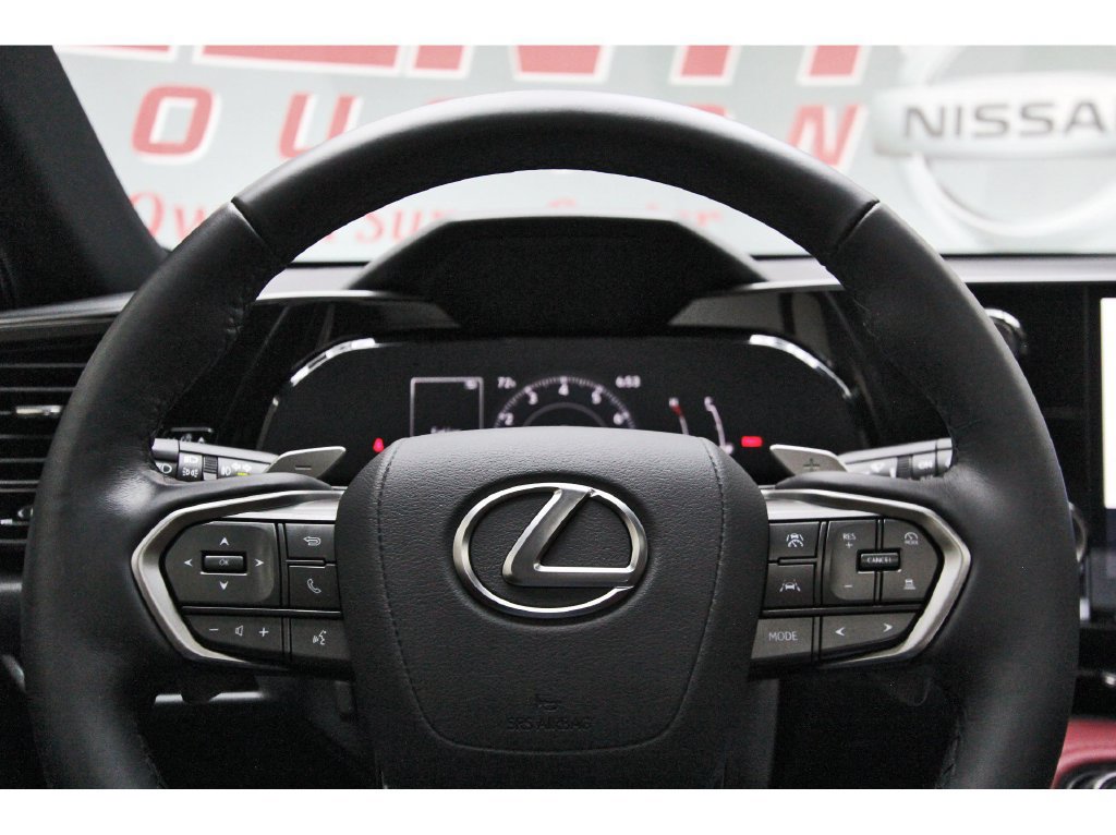Used 2025 Lexus NX 250 FWD w/ Towing Package (2000 Lbs) image 16