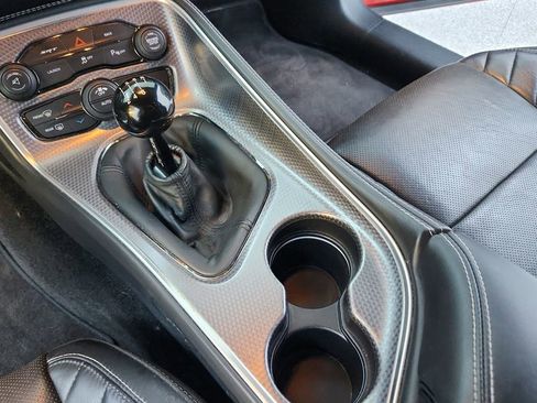 Used 2016 Dodge Challenger SRT Hellcat image 37