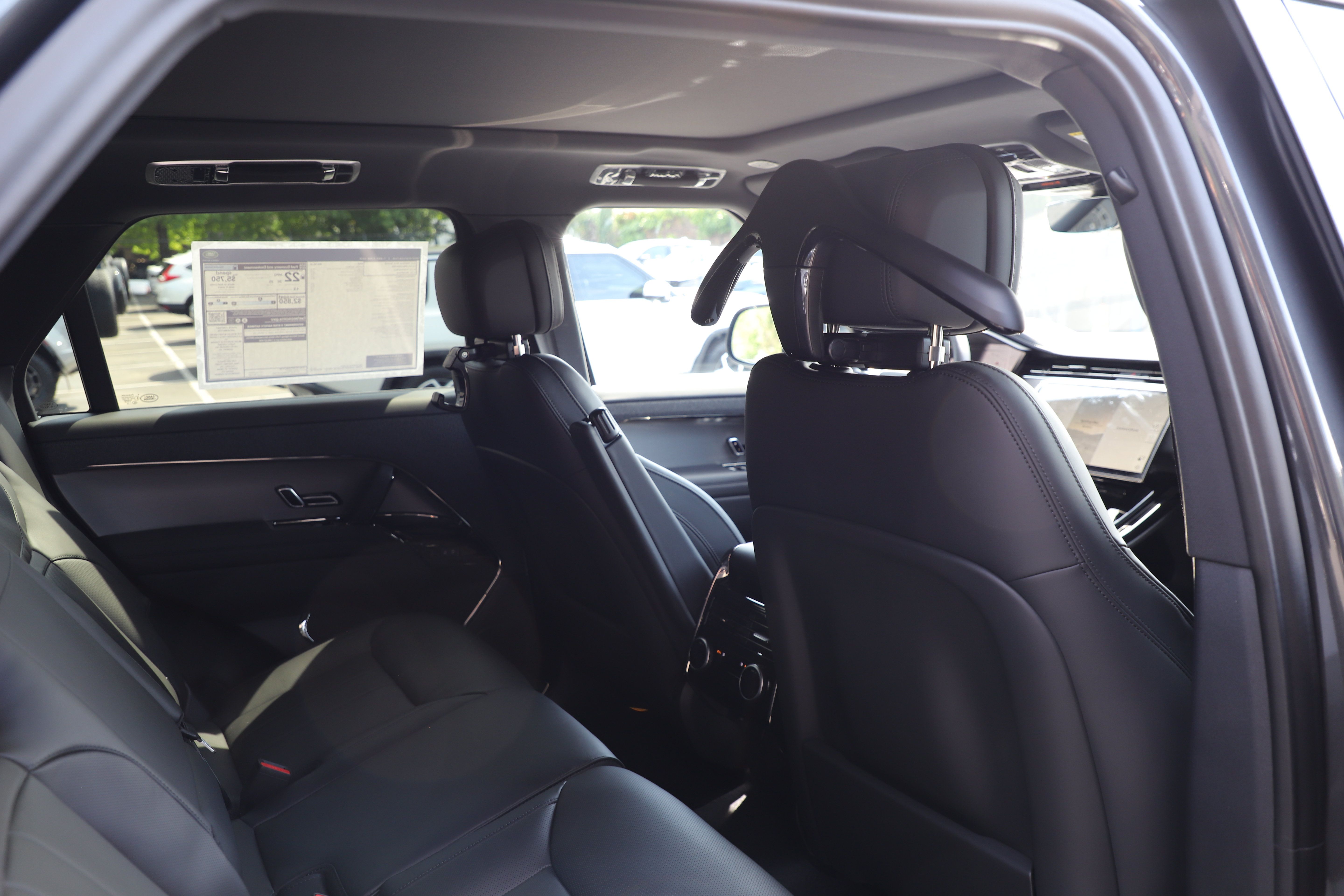 New 2026 Land Rover Range Rover Sport SE AWD/4WD image 15