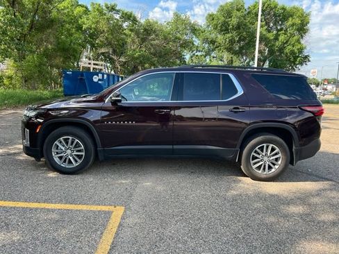 Used 2023 Chevrolet Traverse LT AWD/4WD image 5