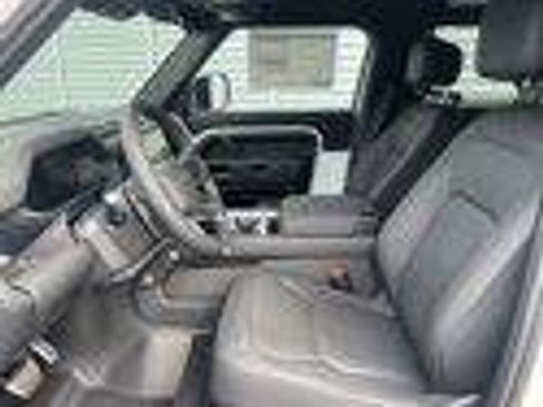 New 2026 Land Rover Defender 90 V8 AWD/4WD image 7