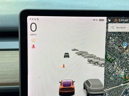 Used 2021 Tesla Model Y Long Range image 24