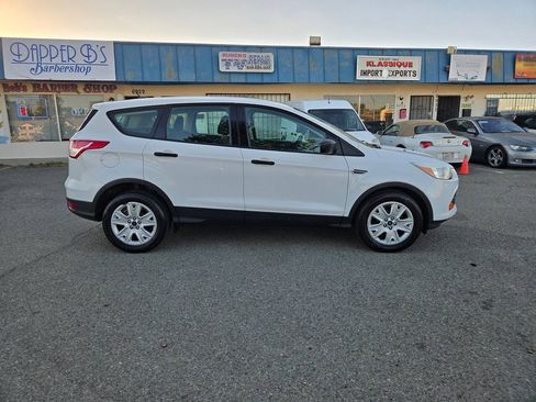 Used 2015 Ford Escape S FWD image 10