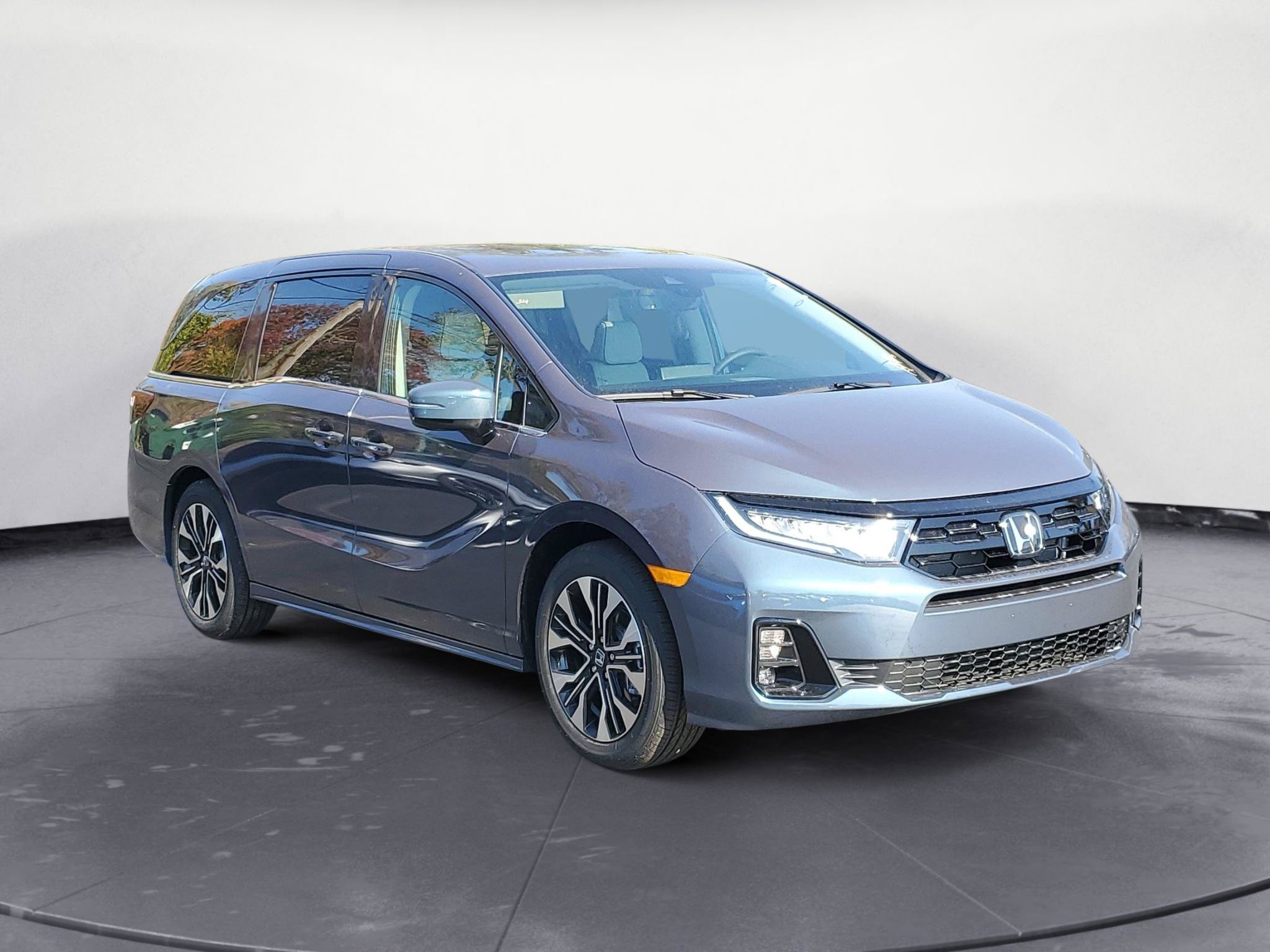 New 2027 Honda Odyssey Elite image 2