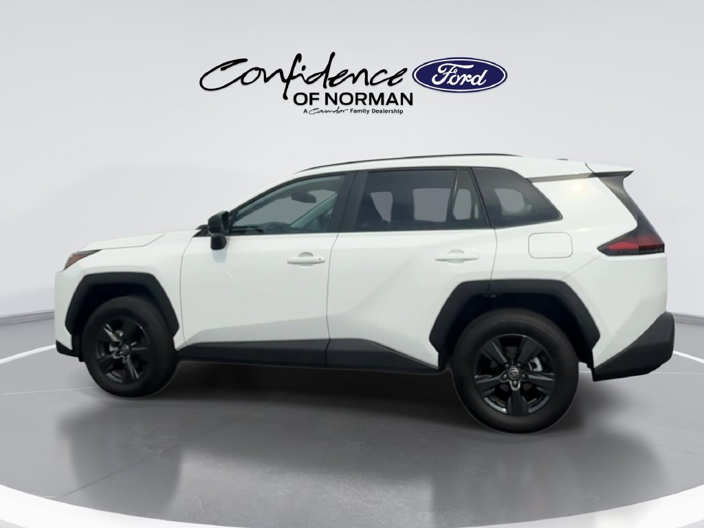 Used 2026 Toyota RAV4 LE AWD/4WD image 7