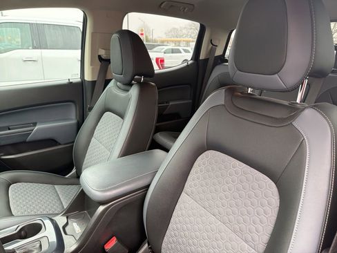 Used 2020 Chevrolet Colorado Z71 image 17