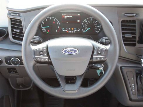 New 2024 Ford Transit 250 148 Medium Roof image 26