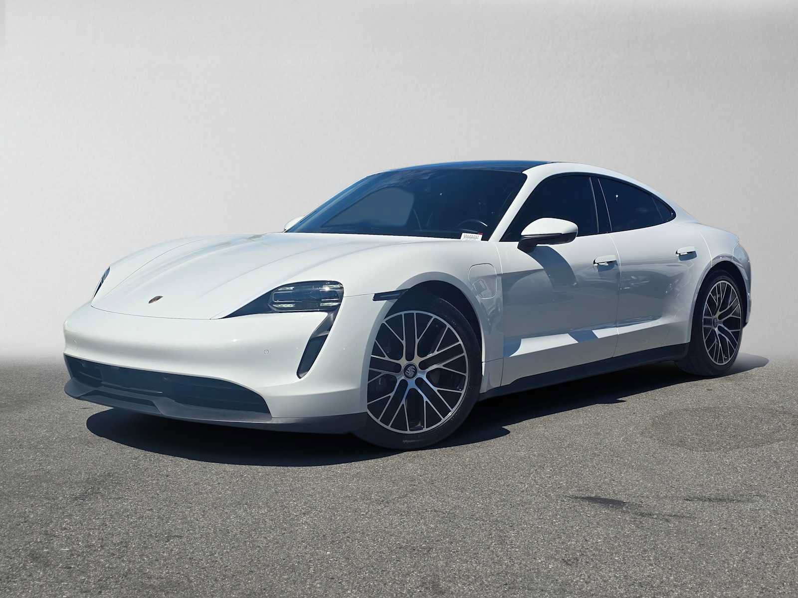 Used 2021 Porsche Taycan RWD image 1