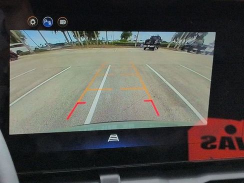 Used 2025 Chevrolet Equinox LT FWD image 20